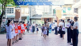 Chung mái trường - Chung khát vọng