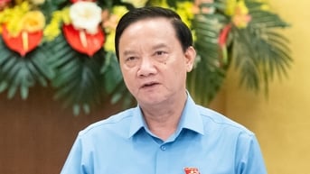 Ủy ban Thường vụ Quốc hội cho ý kiến về giữ hay bỏ thi tốt nghiệp THPT