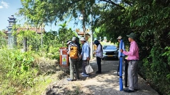 Đoàn nghiên cứu Nhật Bản khảo sát thực địa di tích Thành Lồi