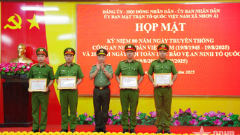 Xã Nhơn Ái (Cần Thơ): Kỷ niệm 80 năm Ngày truyền thống Công an nhân dân
