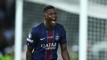 Xuất hiện cầu thủ có nhiều danh hiệu hơn Ronaldo và Messi ở độ tuổi 23