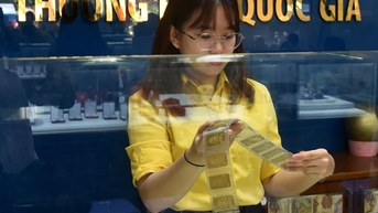 SJC 금괴 가격, 8월 14일 오전 사상 최고치 경신, 1억2500만동(VND) 돌파 임박