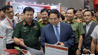 Thủ tướng Phạm Minh Chính dự triển lãm quốc tế về kỹ thuật và phương tiện phòng cháy chữa cháy