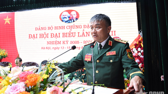 ឧត្តមសេនីយ៍ឯក Nguyen Van Hien បានអញ្ជើញចូលរួម និងដឹកនាំមហាសន្និបាតគណៈប្រតិភូគណៈកម្មាធិការបក្សនៃកងកំលាំងពិសេស។