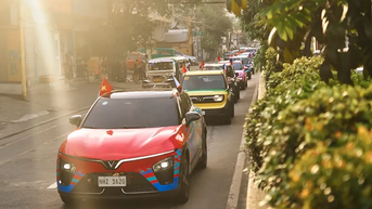 Ngắm hình ảnh lung linh của dàn xe điện VinFast trên đường phố Philippines