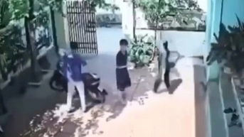 ព័ត៌មាននឹកស្មានមិនដល់អំពីករណីគ្រូមកផ្ទះសិស្សហើយទះកំផ្លៀងមុខ