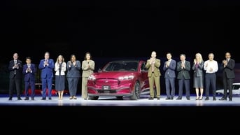 Ford giới thiệu mẫu xe điện hơn 2 tỷ đồng nhân kỷ niệm 30 năm có mặt tại thị trường Việt Nam