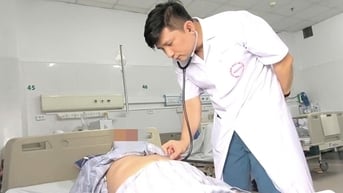 Mắc bệnh "lạ", người đàn ông sốt cao liên tục hơn 1 năm