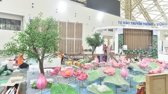 Không khí thi công khẩn trương trên đại công trường Triển lãm thành tựu Đất nước 80 năm Quốc khánh