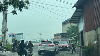 Dự án đường H14 và cầu Cần Kiệm (xã Hạ Bằng) chậm tiến độ, gây mất an toàn giao thông