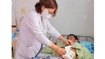 Cứu sống bệnh nhân bị vỡ tá tràng nguy kịch do tai nạn giao thông