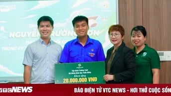 Tập đoàn Trường Tươi trao học bổng cho thủ khoa khối C00 kỳ thi THPT 2025