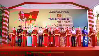 Trưng bày chuyên đề “Việt Nam - Hồ Chí Minh: Từ mùa Thu độc lập đến kỷ nguyên vươn mình”