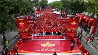 Hàng triệu người đồng loạt đi bộ, khởi động 1 tỷ bước chân tiến vào kỷ nguyên mới