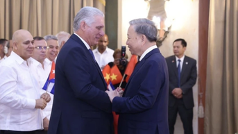 Chủ tịch Cuba cảm ơn sự giúp đỡ của người dân Việt Nam