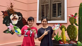 Phòng tranh "Tự lực" của hai chị em khiếm thính ở Quảng Ngãi