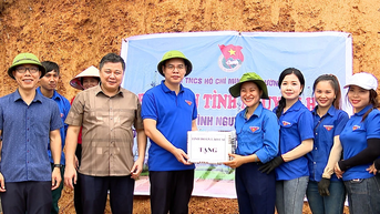 Bí thư Tỉnh đoàn Lào Cai thăm, động viên đoàn viên, thanh niên tham gia hỗ trợ công trình đường dây 500kV