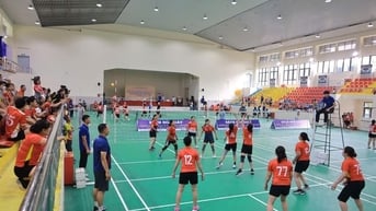 Lần đầu tiên, xã Ô Diên tổ chức giải bóng chuyền hơi