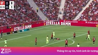 Barcelona gây bức xúc khi ghi bàn thắng xấu xí