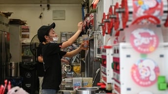 Các thương hiệu trà sữa Trung Quốc thống trị thị trường tỉ USD