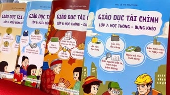 Ra mắt bộ sách 'Giáo dục tài chính' từ lớp 1 đến lớp 12