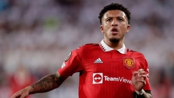 Jadon Sancho ra quyết định, Man Utd đau đầu “ôm cục nợ”