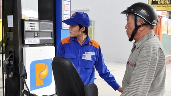 Giá xăng dầu hôm nay 18/8: Dầu thế giới lao dốc, trong nước tiếp tục giảm sâu