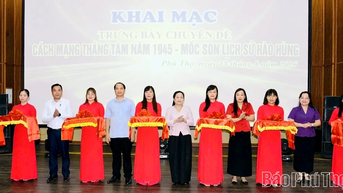 Trưng bày chuyên đề “Cách mạng Tháng Tám năm 1945 - Mốc son lịch sử hào hùng” tại Bảo tàng Hùng Vương