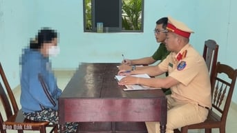 Công an xã Krông Pắc nhanh chóng truy tìm người phụ nữ gây tai nạn rồi rời khỏi hiện trường