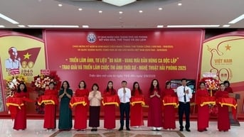 Khai mạc triển lãm ảnh, tư liệu '80 năm - Vang mãi bản hùng ca độc lập'