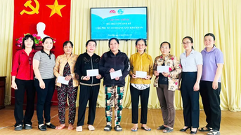 Phụ nữ xã Phụng Hiệp thực hiện nhiều hoạt động ý nghĩa