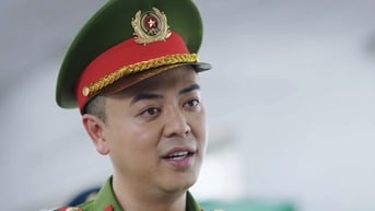 Diễn viên Tuấn Tú: