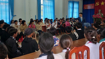 Bổ sung môn Tin học bắt buộc trong CT dự bị đại học: Thu hẹp khoảng cách số