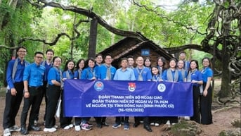 Hành trình về nguồn của tuổi trẻ ngành Ngoại giao: Tri ân, kế thừa và tiếp bước
