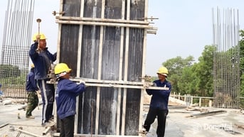 Ưu tiên thực hiện các dự án nhà ở cho công chức, viên chức