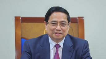 លោក Pham Minh Chinh នាយក​រដ្ឋមន្ត្រី​បាន​សន្ទនា​តាម​ទូរស័ព្ទ​ជាមួយ​លោក ហ៊ុន ម៉ាណែត នាយក​រដ្ឋមន្ត្រី​កម្ពុជា។