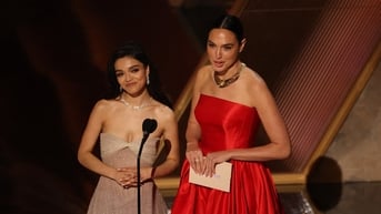 Gal Gadot đổ lỗi vì chính trị nên 'Bạch Tuyết' thất bại tại phòng vé