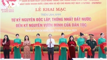 Khai mạc triển lãm ảnh 80 năm Cách mạng Tháng Tám và Quốc khánh 2/9