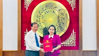 Bà Phạm Thị Mỹ Hoa giữ chức Phó Cục trưởng Cục Mỹ thuật, Nhiếp ảnh và Triển lãm