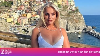 Nữ cầu thủ đẹp nhất thế giới thoát cảnh thất nghiệp