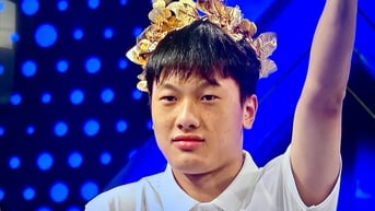  Nam sinh trường chuyên Sơn Tây giành vòng nguyệt quế thi tháng Đường lên đỉnh Olympia 