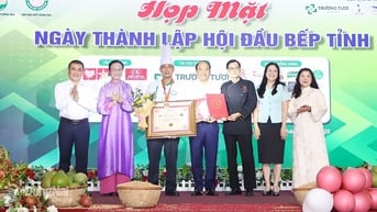 Đồng Nai xác lập kỷ lục món xôi chiên phồng hạt điều lớn nhất Việt Nam
