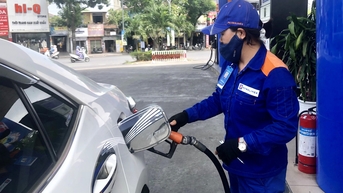 Giá xăng RON 95 tăng 210 đồng, lên 20.090 đồng/lít
