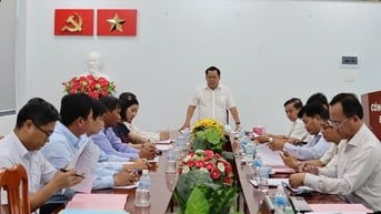 Lãnh đạo UBND tỉnh Tây Ninh làm việc với các doanh nghiệp có vốn Nhà nước