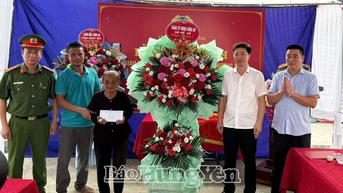 Bàn giao “Nhà đại đoàn kết” cho gia đình khó khăn tại xã Mễ Sở