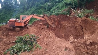 Tăng cường ứng phó nguy cơ sạt lở đất, sụt trượt công trình