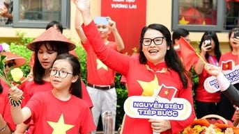Trường học Hà Nội mở cửa đón nhân dân xem diễu binh vào nghỉ ngơi