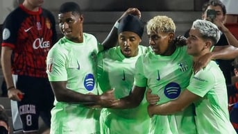 UEFA ưu ái đặc biệt cho Barca ở Champions League