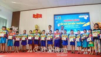 Hơn 53 triệu đồng “Tiếp sức đến trường” cho học sinh phường An Xuyên