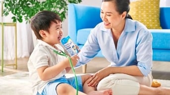 Thực phẩm bổ sung dạng sữa cho trẻ: Những điều cần hiểu đúng